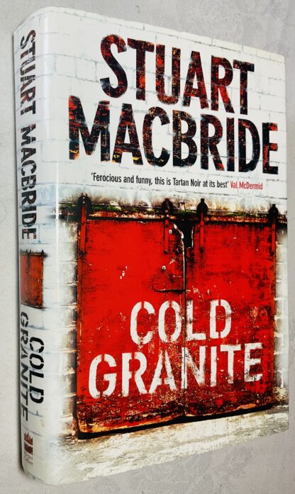 Cold Granite [Logan McRae series No.1]